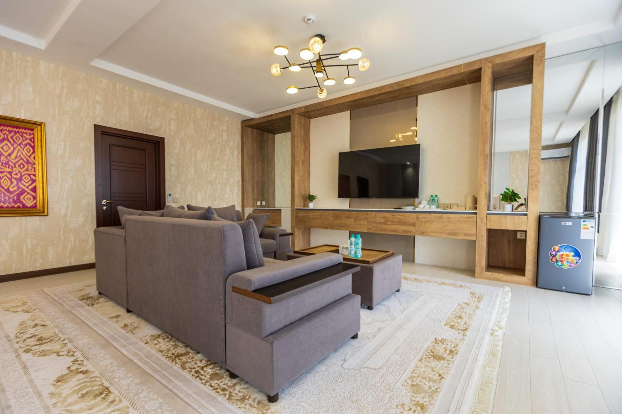 Hotel Panorama Душанбе Екстериор снимка